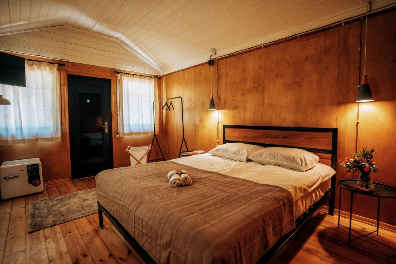 Hotel Brotseulebi Ambrolauri Exterior foto